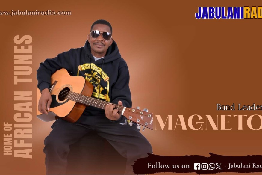 MUSICIANS COME AND GO BUT MAROON STAYS